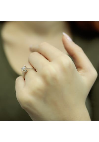 Lova 0,30 Karat Efektli Pırlanta Tektaş Yüzük - 1070089