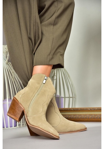Fox Shoes T380082502 Bej Süet Kovboy Model Kalın Topuklu Kadın Bot Bej-süet Bej