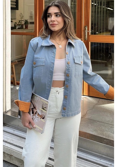 Kadın Mavi Arkası Çiçek Nakış İşlemeli, Kontrast Renk Katlamalı, Uzun Kol, Denim Kot Ceket Mavi Kadın Mavi Arkası Çiçek Nakış İşlemeli, Kontrast Renk Katlamalı, Uzun Kol, Denim Kot Ceket Mavi