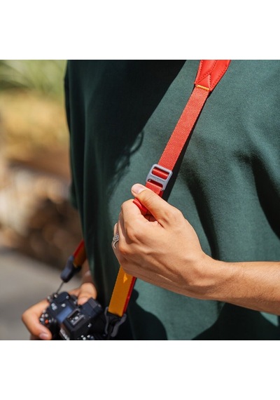 Falcam Maglink Classic V2 Quick Release Manyetik Fotoğraf Makinesi Askısı Kırmızı - M00b5103r