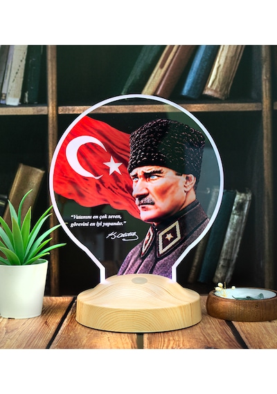 Renkli Atatürk Ve Türk Bayrağı Led Lamba - Kalpaklı Atatürk Portresi Yeni İş Ve Öğretmenler Günü Hediyesi Ofis Hediyesi Çok Renkli