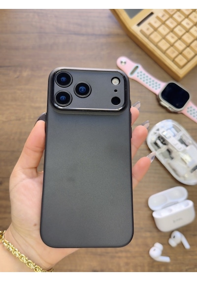 Apple iPhone 17 Pro Max Uyumlu Süper İnce Mat Ultra Thin Silikon Kılıf Buzlu Siyah
