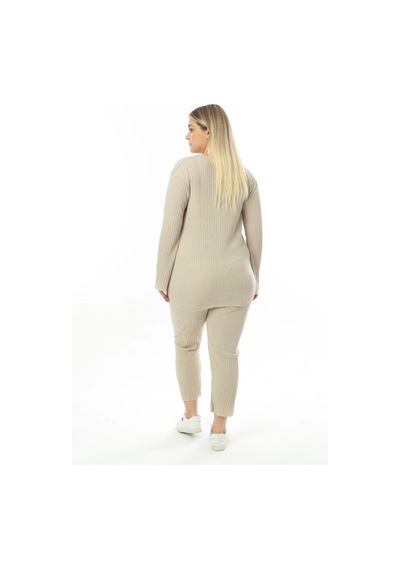 Modasehle Büyük Beden Uzun Kollu Yüksek Bel Beli Lastikli Yırtmaçlı İnce Pijama Takım Uzun-krem Modasehle Büyük Beden Uzun Kollu Yüksek Bel Beli Lastikli Yırtmaçlı İnce Pijama Takım Uzun-krem