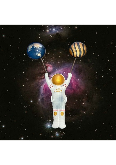 Aya Tutunan Astronot Duvar Dekoru