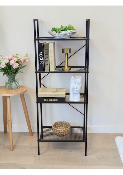 Dekoratif Siyah Metal Piramit Kitaplık 4 Raflı Çok Amaçlı Stand Salon Ve Çalışma Odası Düzenleyici Dekoratif Siyah Metal Piramit Kitaplık 4 Raflı Çok Amaçlı Stand Salon Ve Çalışma Odası Düzenleyici