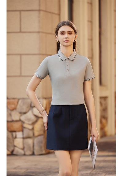 New Performance Premium Polo T-shirt %37,1 Pamuk %3,2 Asetat Elyafı %2,6 Dut İpeği %2,5 Keten %2,4 Spandex Grimsi Yeşil