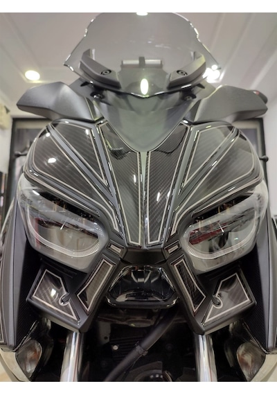 Yamaha Xmax 2018-2021 Karbon Desen Ön Far Üstü Pad