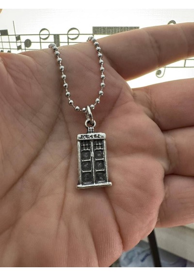 Doctor Who Tardıs Telefon Kulübesi Figürlü Unisex Kolye Zamanın Ötesine Yolculuk Çok renkli