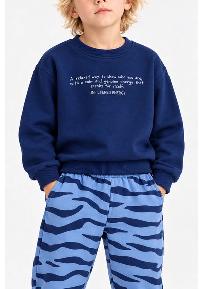 Rony Pony Kids Çocuk 3 İplik Yazı Baskılı Sweatshirt Ve Desenli Jogger Eşofman Takımı Lacivert Mavi Rony Pony Kids Çocuk 3 İplik Yazı Baskılı Sweatshirt Ve Desenli Jogger Eşofman Takımı Lacivert Mavi