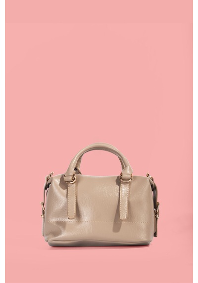 Westbag Kadın Parlak Rugan Deri Star Charm Detaylı El Ve Omuz Askılı Çanta Krem