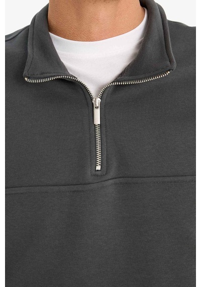 DeFacto Relax Fit Dik Yaka Fermuarlı Basic Düz Kalın Sweatshirt E5334AX24WNAR211