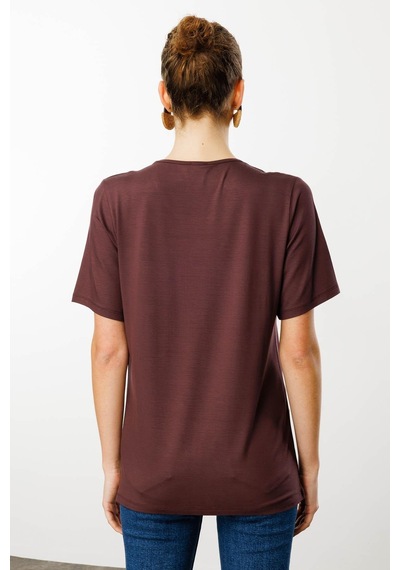 Desen Kadın Sıfır Yaka Taş Baskılı Penye T-shirt Desen Kadın Sıfır Yaka Taş Baskılı Penye T-shirt