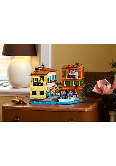 Lego 21359 İtalyan Rivierası