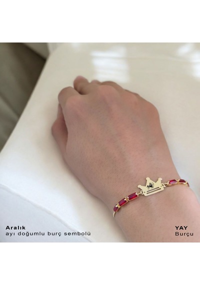 Yay Burçları İçin Kırmızı Taş Desenli Taç Motifli 14 Ayar Altın Plakalı Hediye Bileklik-496burç Yay Yay Burçları İçin Kırmızı Taş Desenli Taç Motifli 14 Ayar Altın Plakalı Hediye Bileklik-496burç Yay