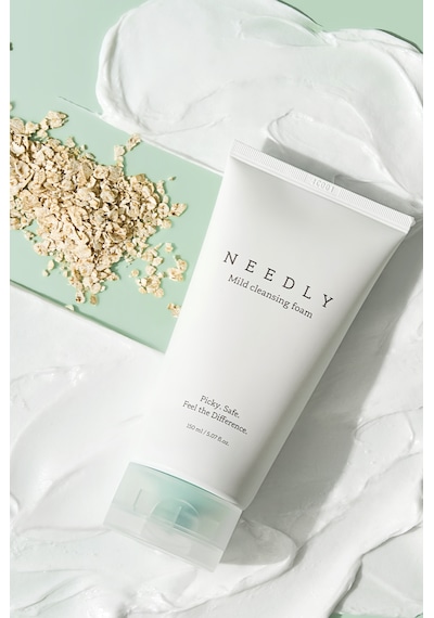 Needly Yulaf Özü ve Hyalüronik Asit İçeren Temizleyici Köpük 150 ML