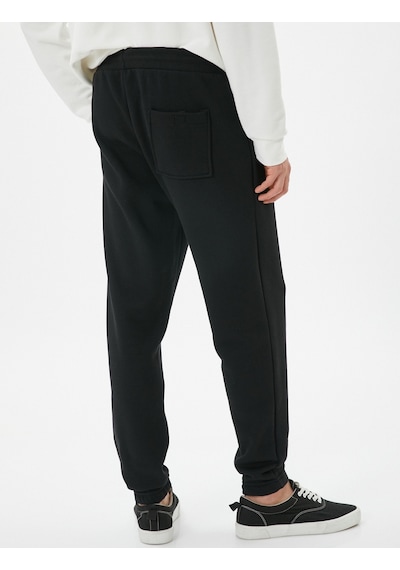 Koton Jogger Eşofman Altı Beli Bağcıklı Cep Detaylı Siyah 4wam40001mk 4WAM40001MK999 Siyah Koton Jogger Eşofman Altı Beli Bağcıklı Cep Detaylı Siyah 4wam40001mk 4WAM40001MK999 Siyah