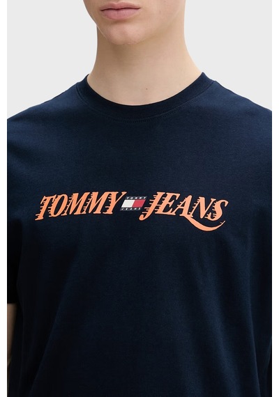 Tommy Jeans Logolu Pamuklu Regular Fit Bisiklet Yaka T Shirt Erkek T Shirt Dm0dm22548 C1g Lacivert Tommy Jeans Logolu Pamuklu Regular Fit Bisiklet Yaka T Shirt Erkek T Shirt Dm0dm22548 C1g Lacivert