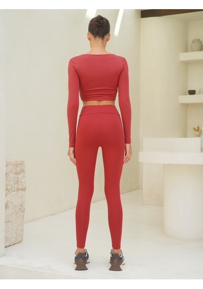 Mai Studios Co. Gaia Uzun Kollu Çapraz Detay Bordo Crop Bordo