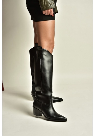 Fox Shoes Z922835109 Siyah Kalın Topuklu Kadın Çizme
