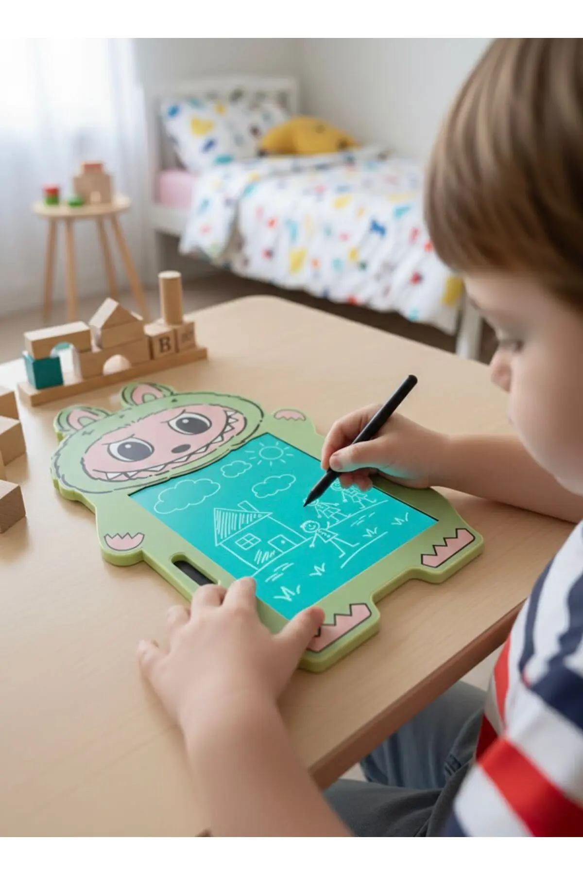 Çocuklar İçin Silinebilir Lcd Yazı Tahtası Kalemli, Eğitici Ve Eğlenceli Çizim Tableti