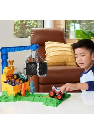 Hot Wheels Monster Trucks Arenada Rhinomite Mücadelesi Oyun Seti Htp18