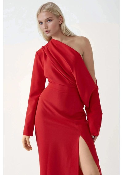 Hiccup Asimetrik Yaka Yırtmaçlı Bodycon Midi Elbise Kırmızı