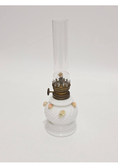 Çiçek Motifli Antika Opal Cam Gaz Lambası 033 Beyaz