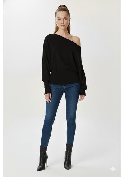Fiolin Omuzu Açık Off Shoulder Triko Kazak Siyah