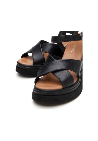 Hotiç Kadın Deri Siyah Dolgu Topuklu Sandalet 01sah306920a100 Siyah-black Siyah Hotiç Kadın Deri Siyah Dolgu Topuklu Sandalet 01sah306920a100 Siyah-black Siyah