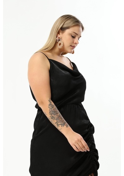 Myline Saten Degaje Yaka Drape Detaylı Elbise-1486 Siyah