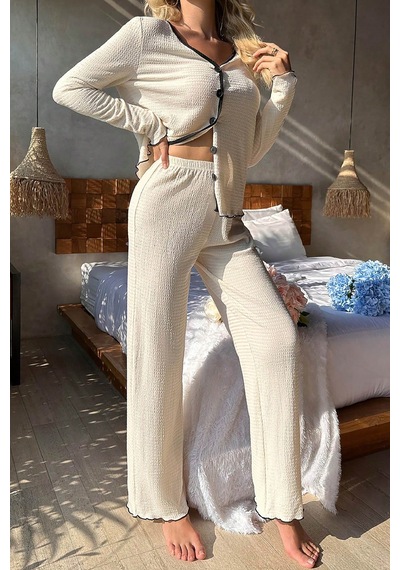 Angbutik Kadın Beyaz Örme Kumaş V Yaka Düğmeli Rahat Şık Pijama Takımı