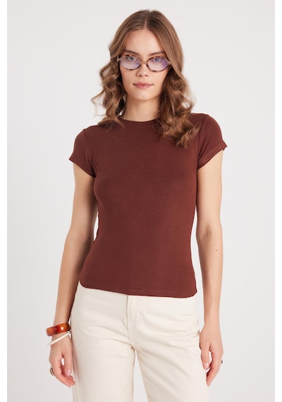 Tudors Kadın Slim Fit Dar Kesim Bisiklet Yaka Viskon Kumaş Ultra Soft Kahverengi Tişört-37796 Kahverengi