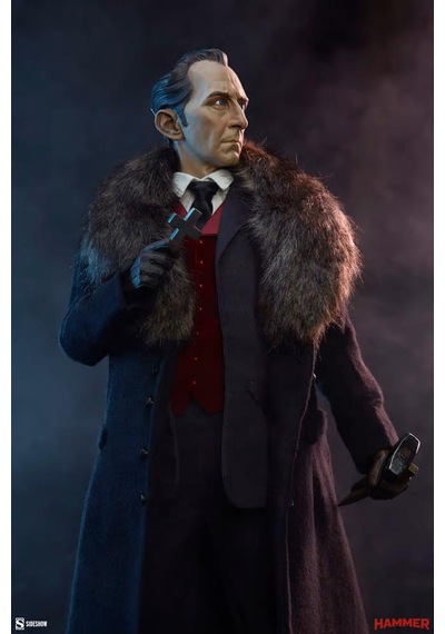 Sideshow Collectibles Van Helsing Premium Format Figure 300376 Horror Classics / Dracula 1958 / Peter Cushing