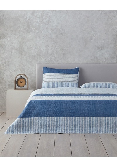 English Home Sleek Stripes Çift Taraflı Tek Kişilik Yatak Örtüsü Takımı Mavi Mavi