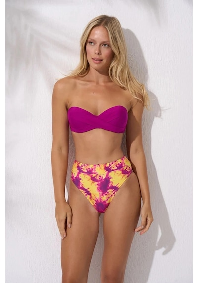 Pierre Cardin Yüksek Bel Straplez Bikini Takımı Lotus Ebruli Wave Dolgulu, Toparlayıcı, Plaj Şıklığı Çok Renkli Pierre Cardin Yüksek Bel Straplez Bikini Takımı Lotus Ebruli Wave Dolgulu, Toparlayıcı, Plaj Şıklığı Çok Renkli