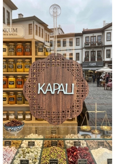 Hazeran Rattan Desenli Modern Açık/kapalı Tabelası - Ceviz