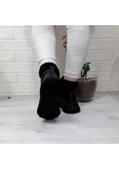 M.p 1408 Siyah Kaymaz Taban 18cm Kısa Bayan Bot 001