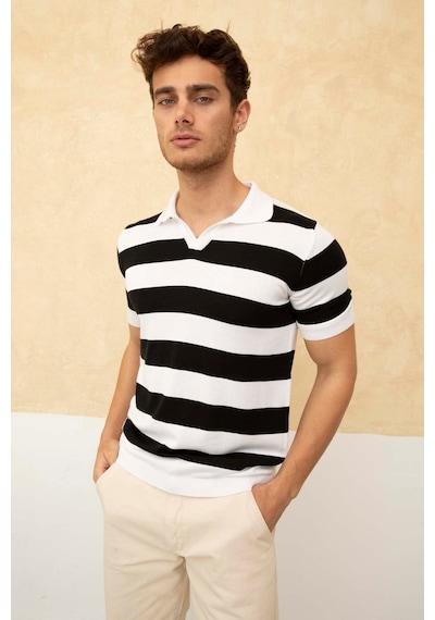 Tarz Cool Renk Bloklu Polo Yaka Triko T-shirt Siyah - Beyaz