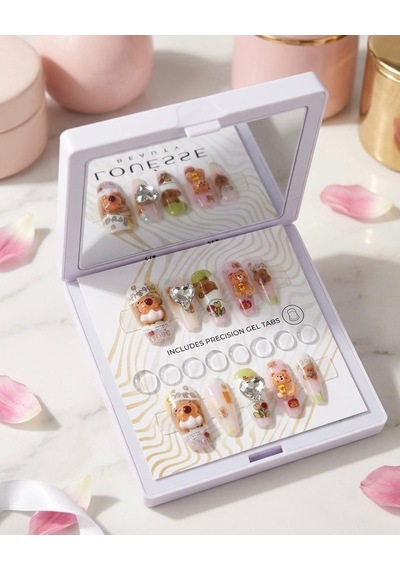 Louésse Capy Garden Takma Tırnak 10 Lu Kapibara Figürlü Renkli Sevimli Nail Set