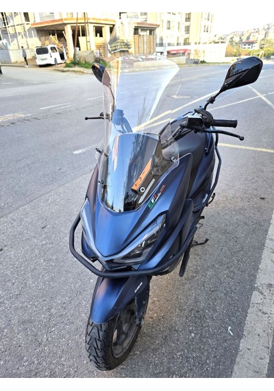 Motocam Küba Newlight 50 Pro Ön Cam 2023-2026 Model 58cm Şeffaf Renkli 4mm  Boylu