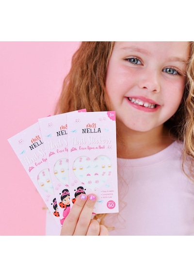 Miss Nella - En Sevilen Tırnak Çıkartmaları
