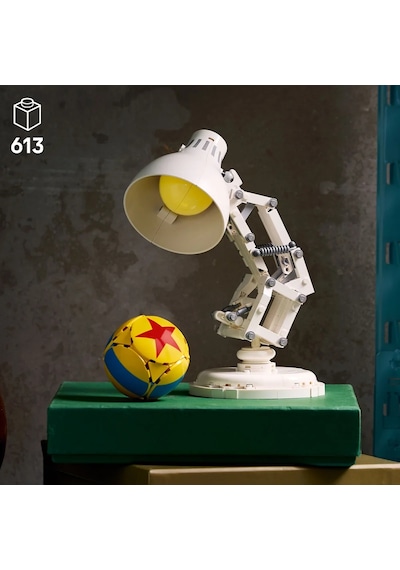 LEGO® Ideas | Disney Pixar Luxo Jr. 21357 - Yetişkinler için Koleksiyonluk Sergileme Modeli Yapım Seti (613 Parça)