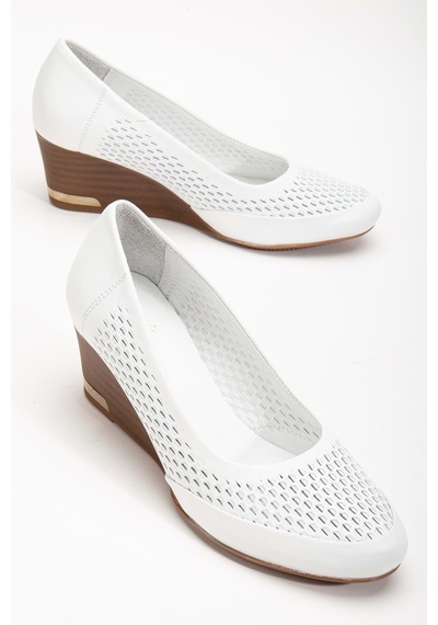 Analin Shoes Kadın Hakiki Deri Petek Baskılı Dolgu Topuklu Ayakkabı Beyaz