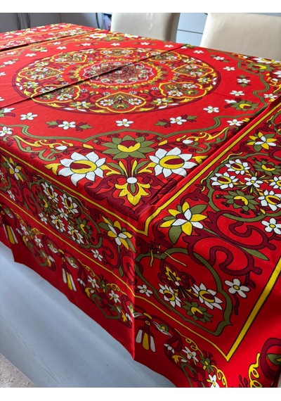 Kolay Temizlenebilir Renkli Cıvıl Cıvıl Desenli Masa Örtüsü 170x170 Cm Turuncu