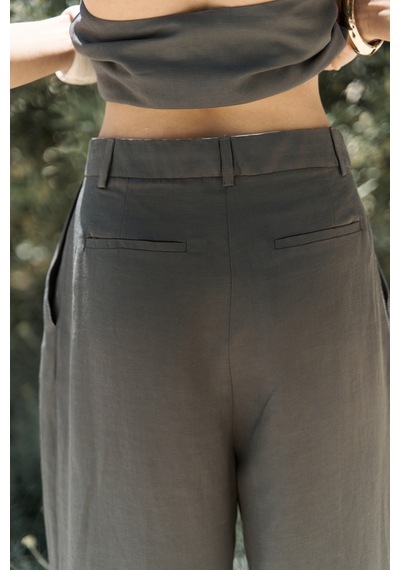 Mai Collection Mai Studios Co. Prasetsah Bağlamalı Antrasit Crop Pantolon Takım Antrasit Mai Collection Mai Studios Co. Prasetsah Bağlamalı Antrasit Crop Pantolon Takım Antrasit