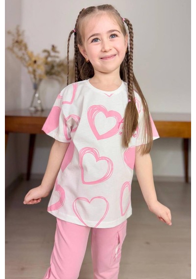 Riccotarz Kız Çocuk Pano Kalp Baskı Bisiklet Yaka T-shirt Kargo Cepli Alt Pembe Eşofman Takım Beyaz Riccotarz Kız Çocuk Pano Kalp Baskı Bisiklet Yaka T-shirt Kargo Cepli Alt Pembe Eşofman Takım Beyaz