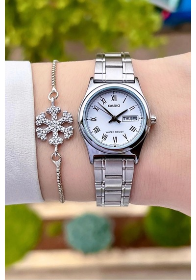 Casio Csgnct28 Kadın Kol Saati Gümüş