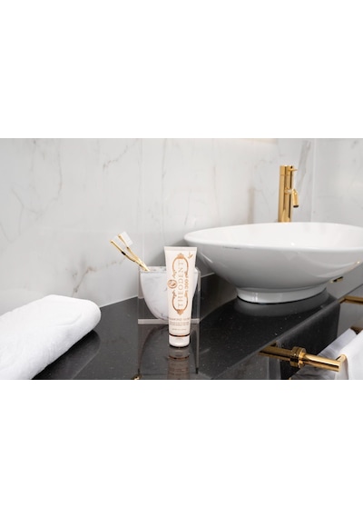 Theodent 300 Diamond Mint Florürsüz Nane Aromalı Diş Macunu 96.4 G
