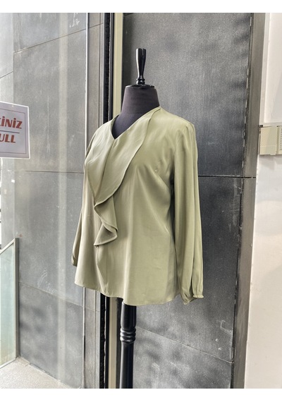 Pera Moda Büyük Beden Önü Fırfırlı Modal Bluz Gömlek Çağla