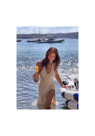 Mayrem Kadın Halter Yaka Çiçek Detay Yırtmaçlı Beachwear Maxi Elbise Bej